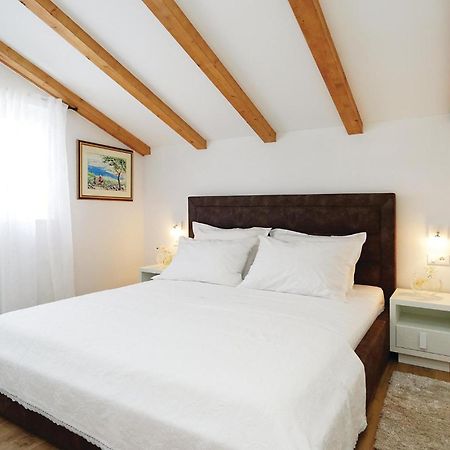 Lovely Home In Sibenik With Wifi 外观 照片