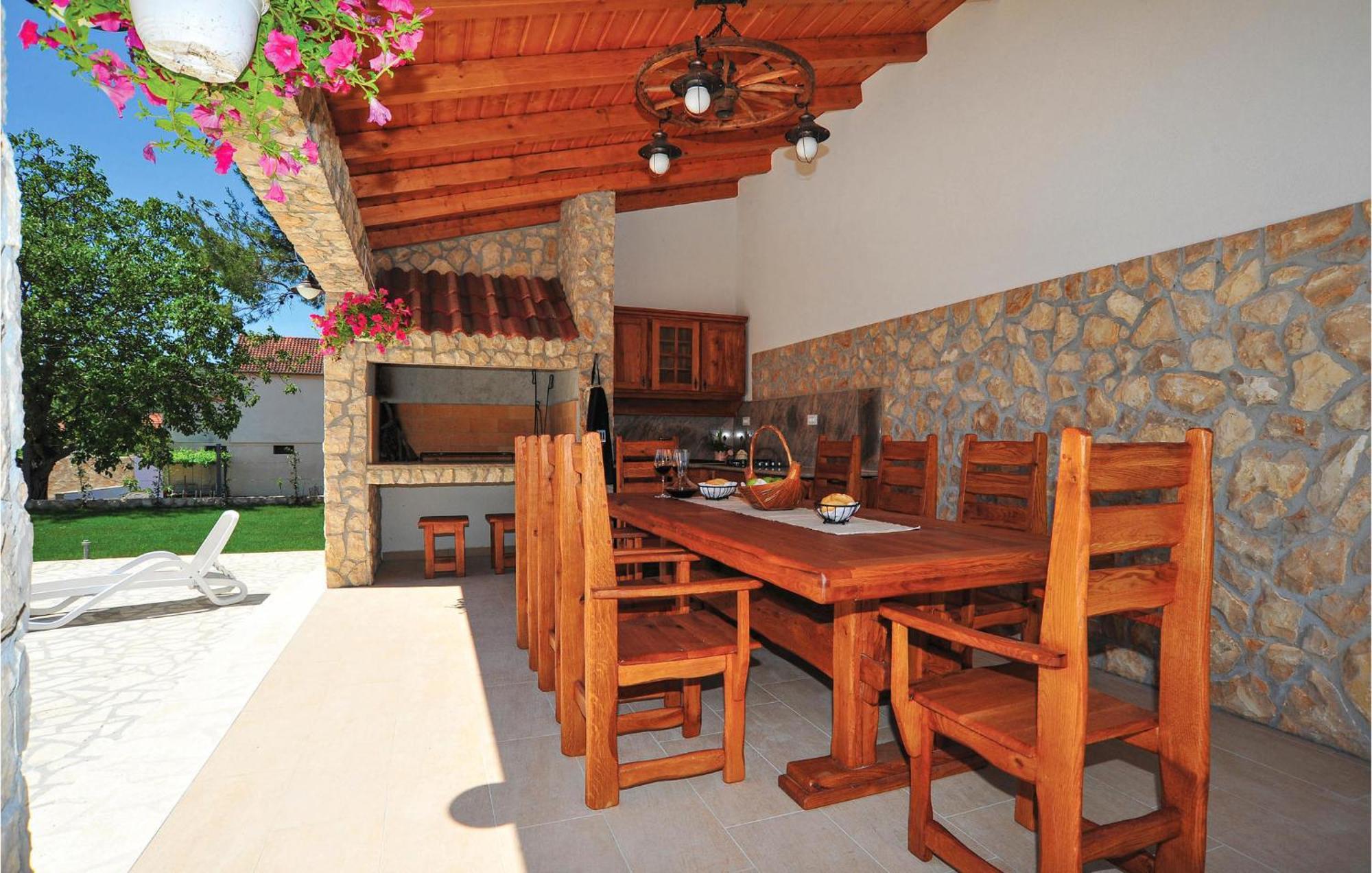 Lovely Home In Sibenik With Wifi 外观 照片