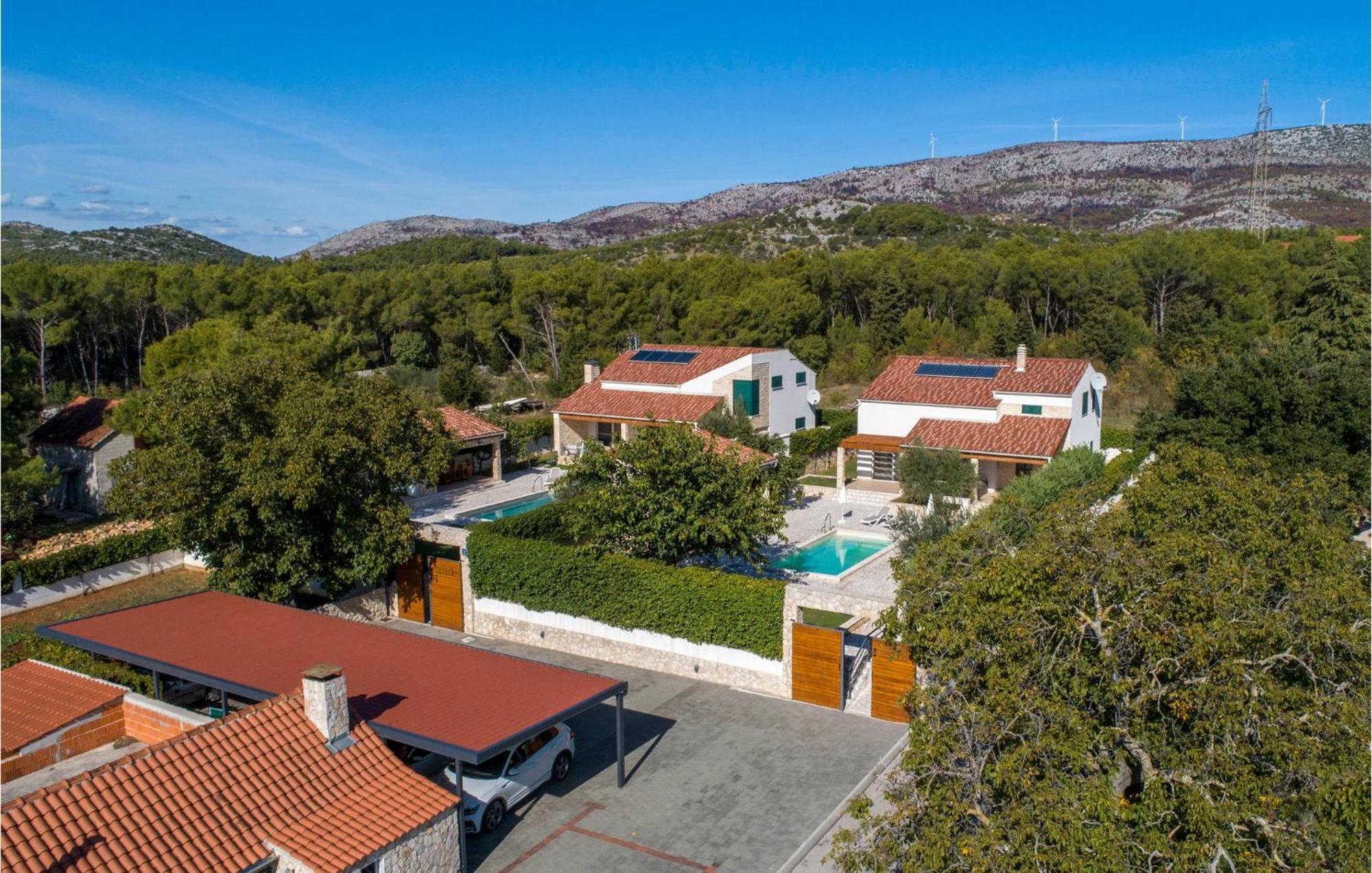 Lovely Home In Sibenik With Wifi 外观 照片