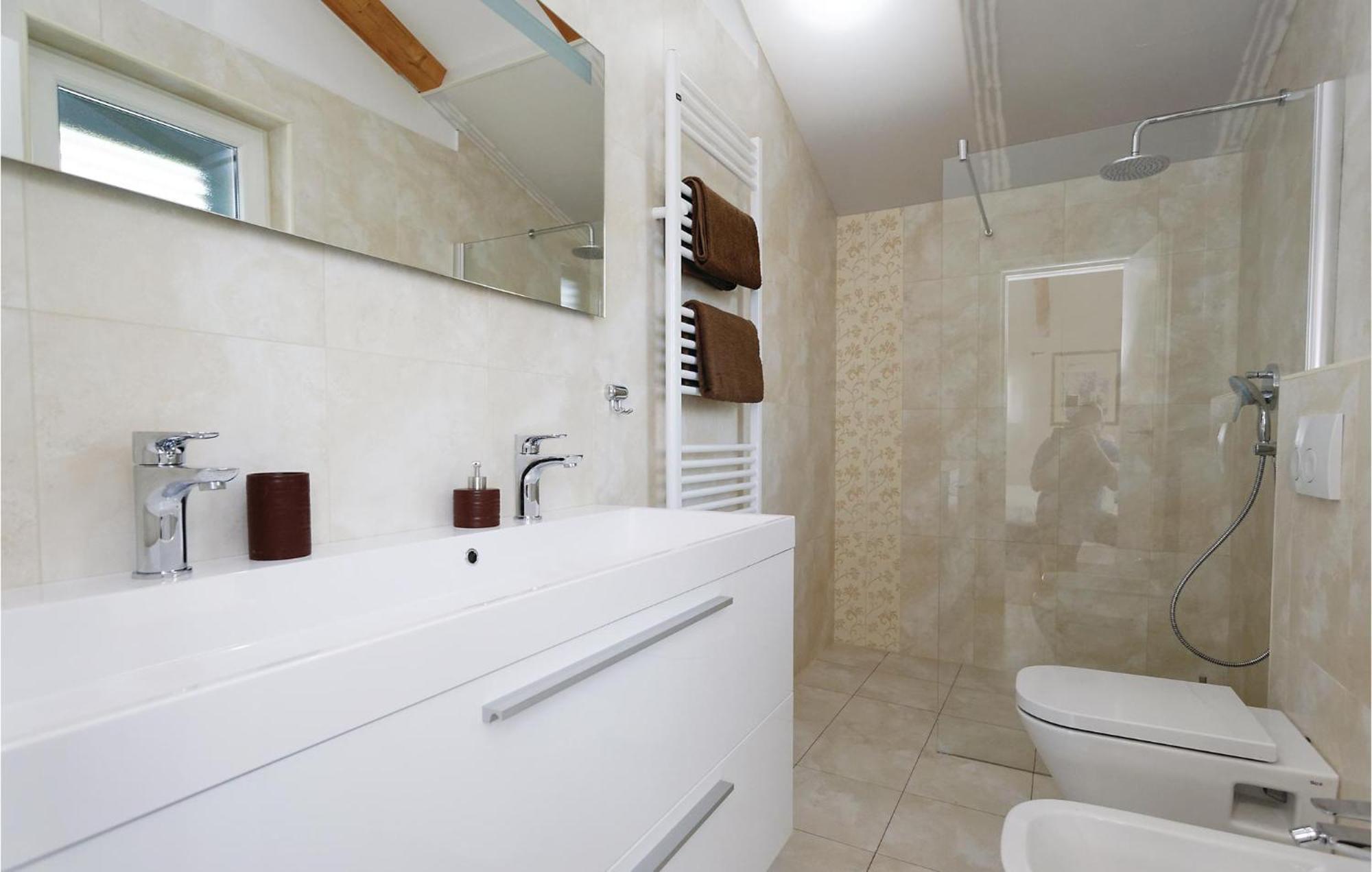 Lovely Home In Sibenik With Wifi 外观 照片