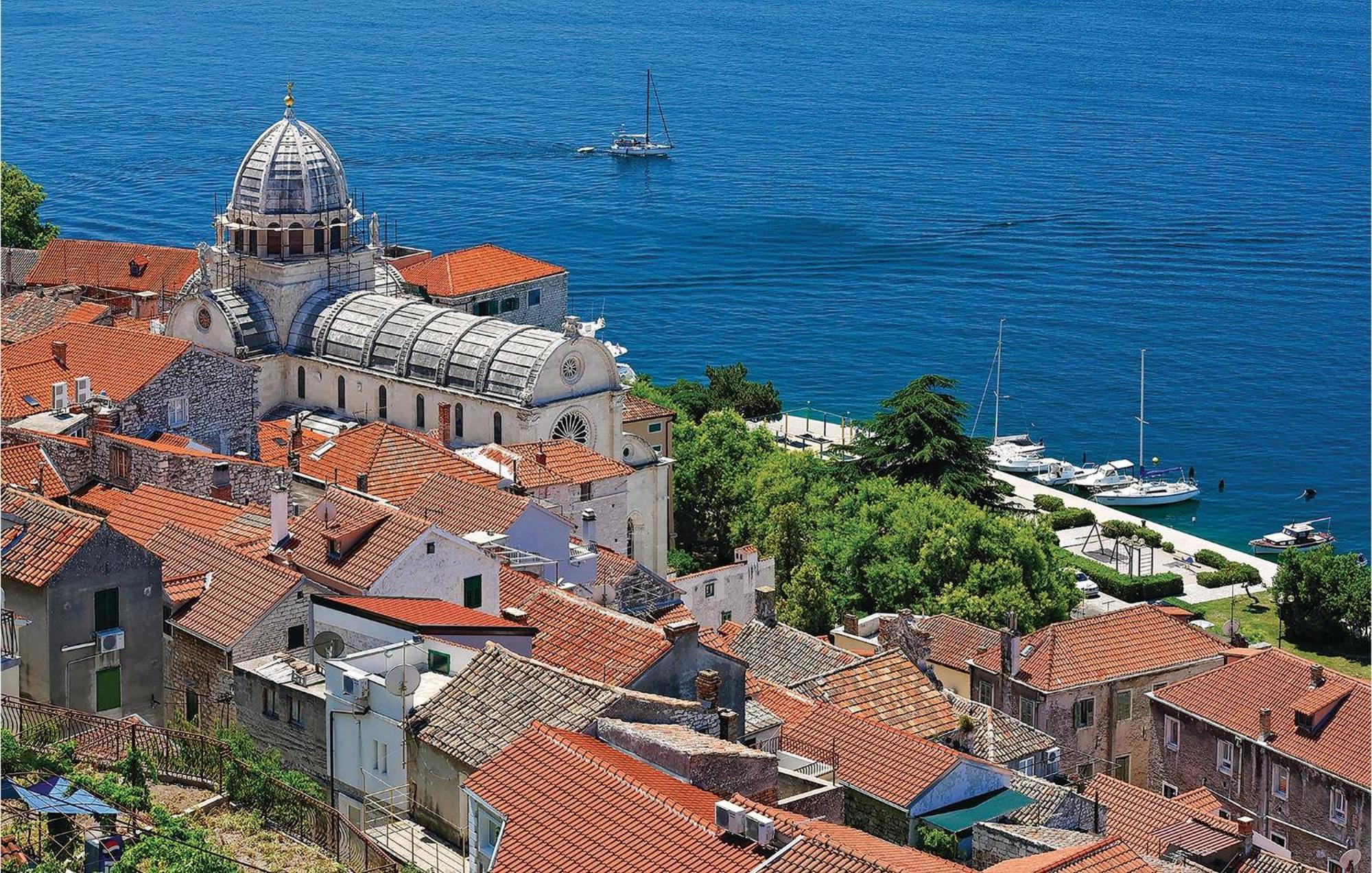 Lovely Home In Sibenik With Wifi 外观 照片